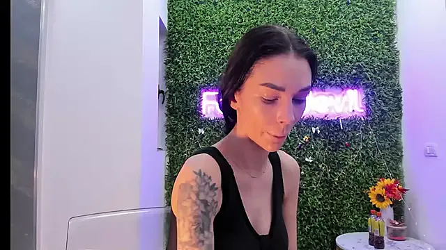 Avatar of realhotfallingdevil