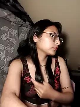Regina_Shine from StripChat is Freechat