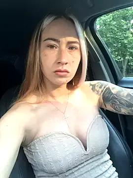 Try our girls live displays and explore the company of endless strippers, with beautiful physiques, vibrating toys and more.