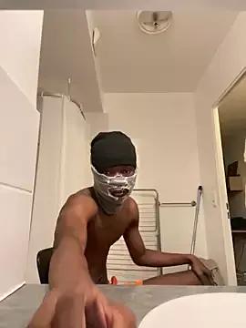 Renoirmonter from StripChat is Freechat