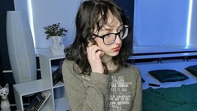 RexellaBate from StripChat