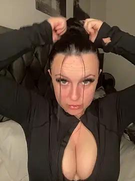 riri_bstvx from StripChat
