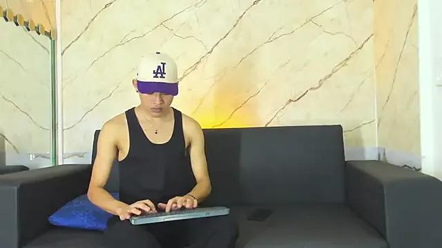 Try our girls live displays and explore the company of endless strippers, with beautiful physiques, vibrating toys and more.