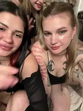 RollingGirls from StripChat