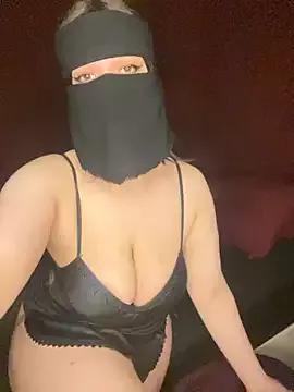 Photos of RooVaaN-Xx from StripChat is Freechat