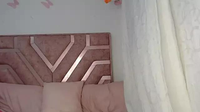 Rosaline_Baker from StripChat is Freechat