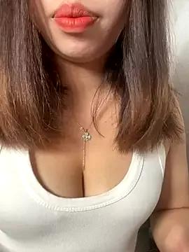 Try our girls live displays and explore the company of endless strippers, with beautiful physiques, vibrating toys and more.