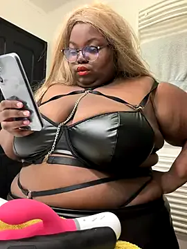 rosecoquine88 — Toute nue  domi2