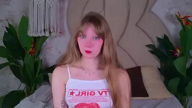 Try our girls live displays and explore the company of endless strippers, with beautiful physiques, vibrating toys and more.