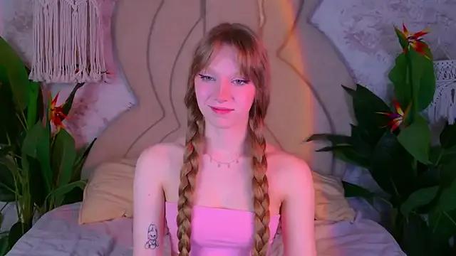 RoseGate from StripChat is Freechat