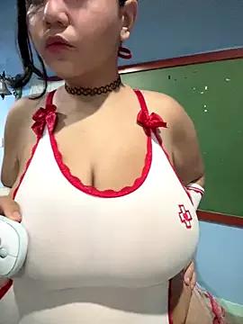 RoseWinterr from StripChat is Freechat
