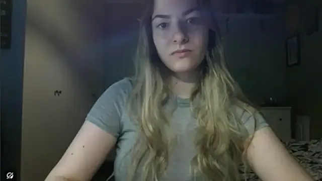 ROSIEx_sweet — bra off top on