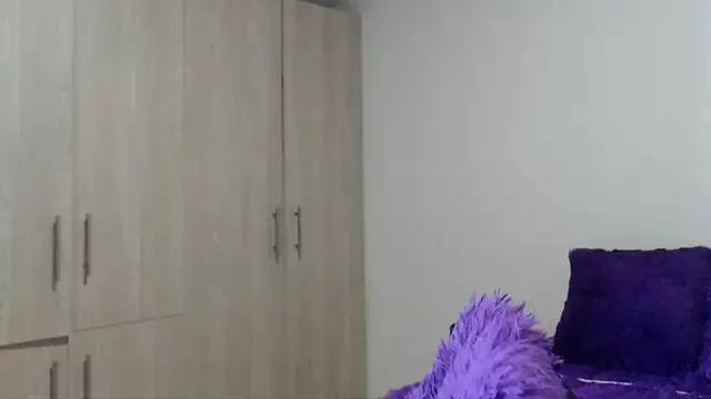 rosse77_ from StripChat is Freechat