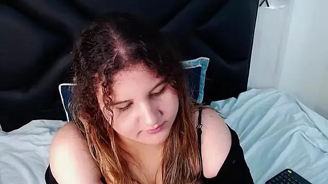 RosseWalkerr from StripChat is Freechat