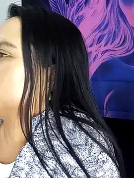 Try our girls live displays and explore the company of endless strippers, with beautiful physiques, vibrating toys and more.