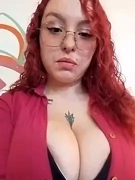 Try our girls live displays and explore the company of endless strippers, with beautiful physiques, vibrating toys and more.