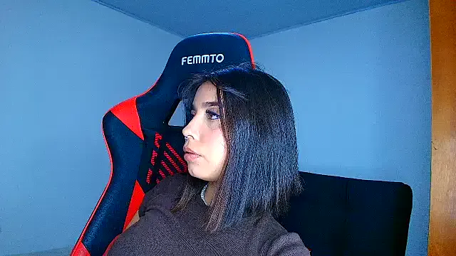 Avatar of Rousse_violett