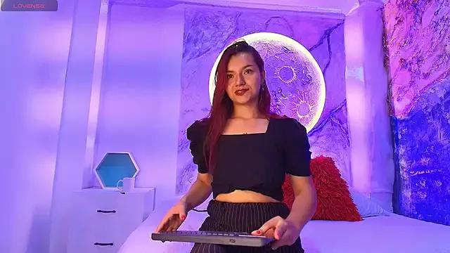 RoxanaBorns_ from StripChat is Freechat