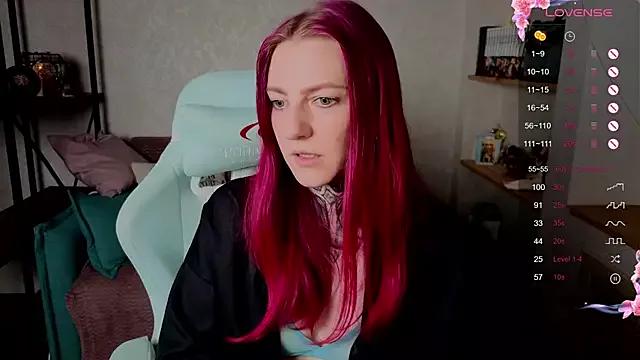 Roxy_____ from StripChat is Freechat