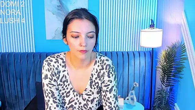 Try our girls live displays and explore the company of endless strippers, with beautiful physiques, vibrating toys and more.