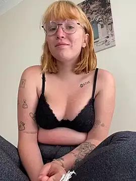roxyblis from StripChat is Freechat