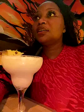 RoyalVibeXO's avatar