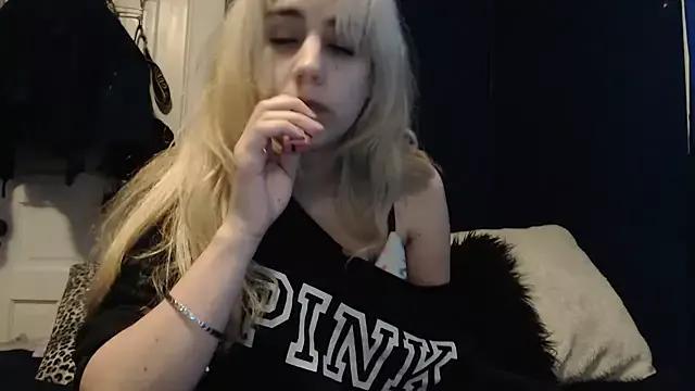 Ruby_Candyy from StripChat is Freechat