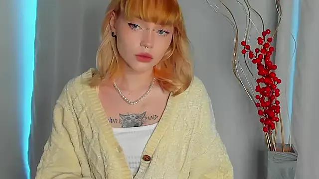 Try our girls live displays and explore the company of endless strippers, with beautiful physiques, vibrating toys and more.