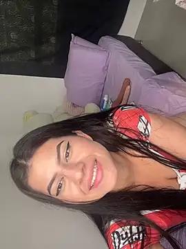 Saanvi21 from StripChat