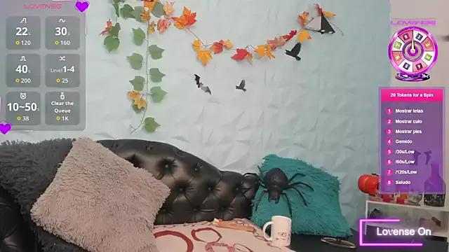 Try our girls live displays and explore the company of endless strippers, with beautiful physiques, vibrating toys and more.