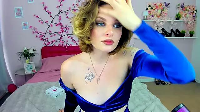 Try our girls live displays and explore the company of endless strippers, with beautiful physiques, vibrating toys and more.
