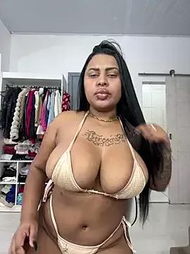 Sabrinasdd from StripChat is Freechat