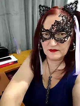 SabrinaXlovess from StripChat is Freechat
