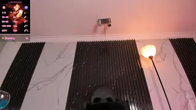 SadieManson_ from StripChat is Freechat