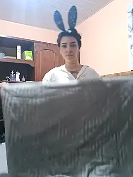 SaffBlue — Ficar d4 e mostrar a bunda