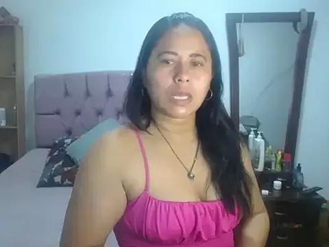 SalomeBurning from StripChat is Freechat