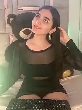 Try our girls live displays and explore the company of endless strippers, with beautiful physiques, vibrating toys and more.