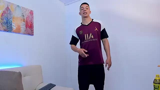 Samuel_Up from StripChat is Freechat