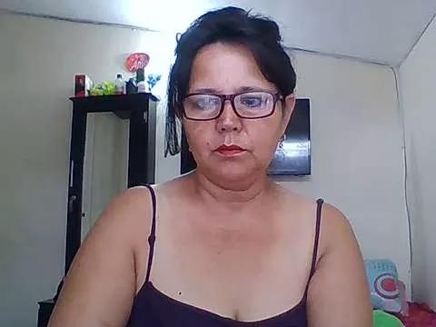 Try our girls live displays and explore the company of endless strippers, with beautiful physiques, vibrating toys and more.