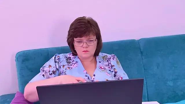 Sandra_Sunrise from StripChat is Freechat