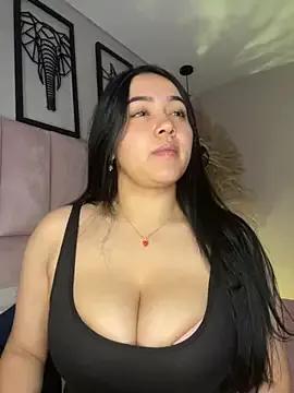 Try our girls live displays and explore the company of endless strippers, with beautiful physiques, vibrating toys and more.