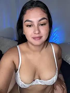 Try our girls live displays and explore the company of endless strippers, with beautiful physiques, vibrating toys and more.