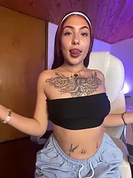 Try our girls live displays and explore the company of endless strippers, with beautiful physiques, vibrating toys and more.