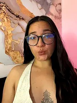 Try our girls live displays and explore the company of endless strippers, with beautiful physiques, vibrating toys and more.