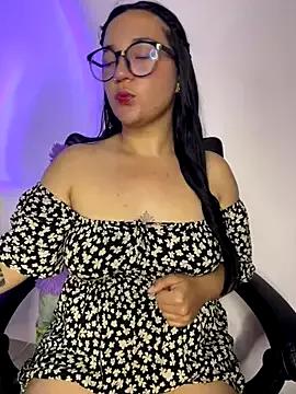 sara_roy04_ from StripChat is Freechat