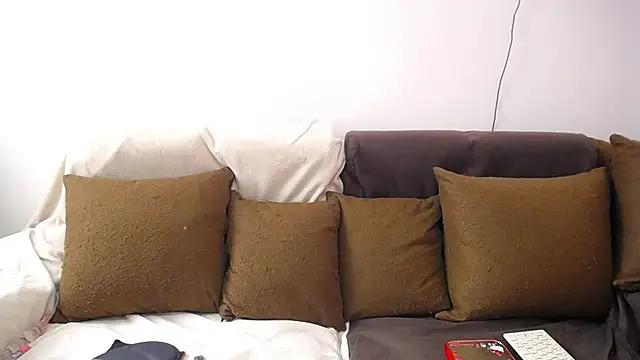 sara_winehouse1 from StripChat