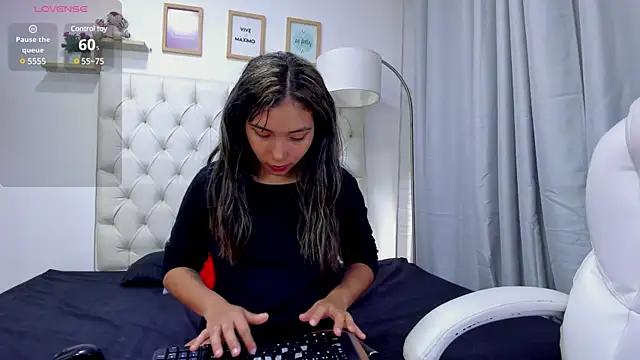 saraa_gonzales from StripChat