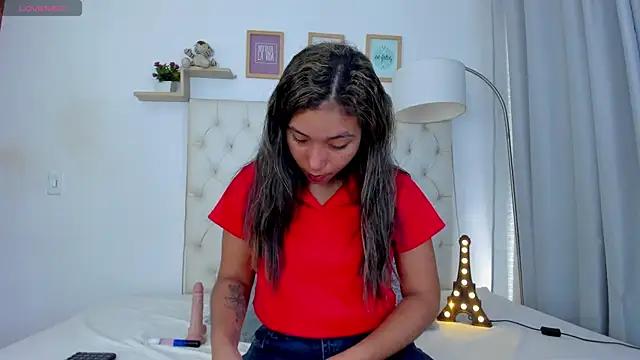 saraa_gonzales from StripChat
