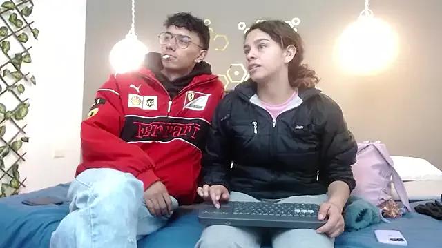 Try our girls live displays and explore the company of endless strippers, with beautiful physiques, vibrating toys and more.