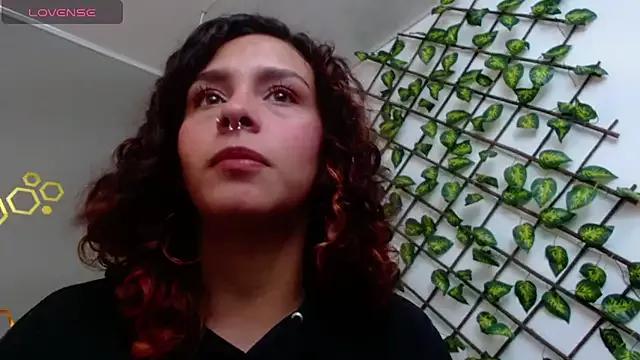 Sarabubbie from StripChat is Freechat